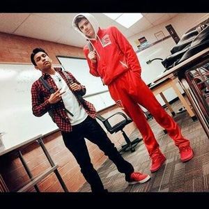 Meet your Posher, Alex